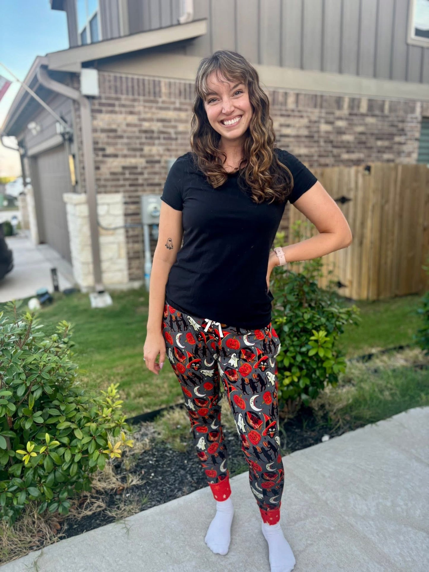 Salem’s Seance Adult Cuffed Joggers