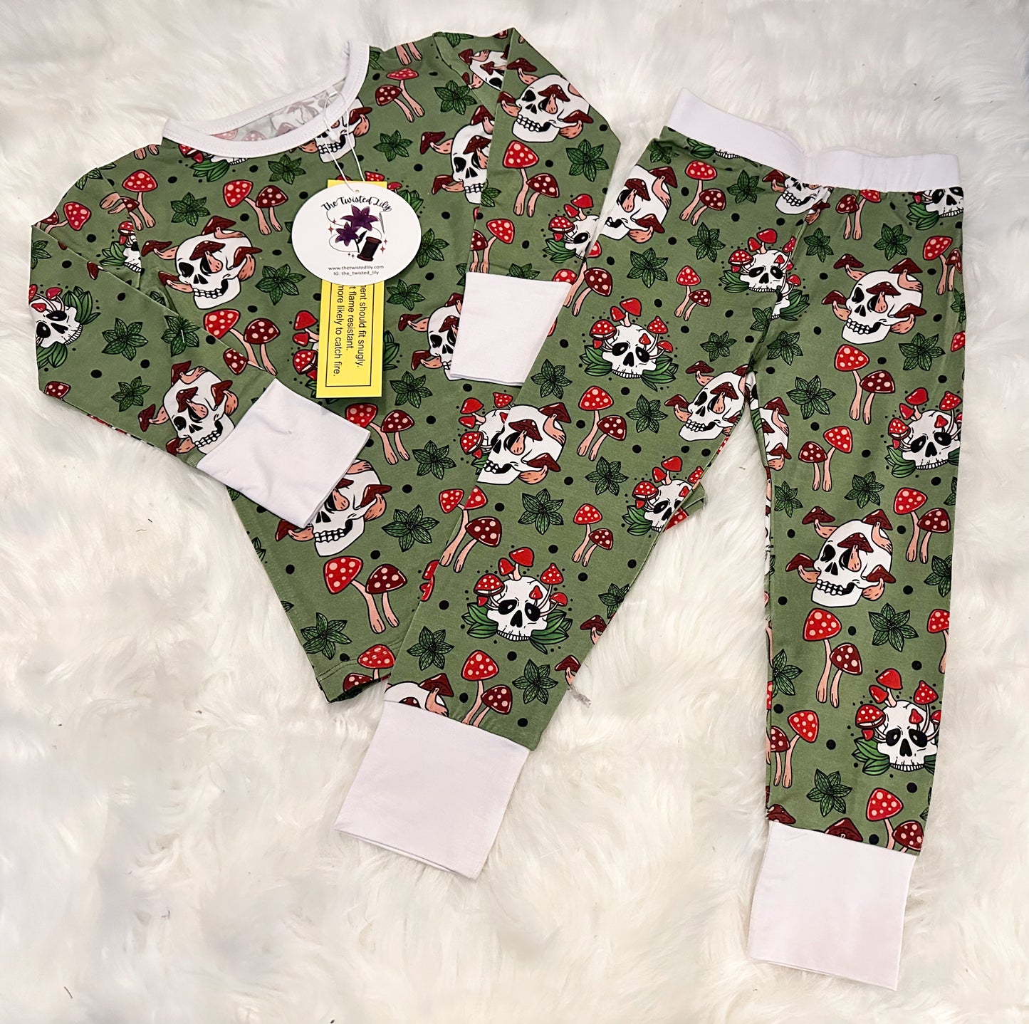 Life Grows On Two-Piece Set