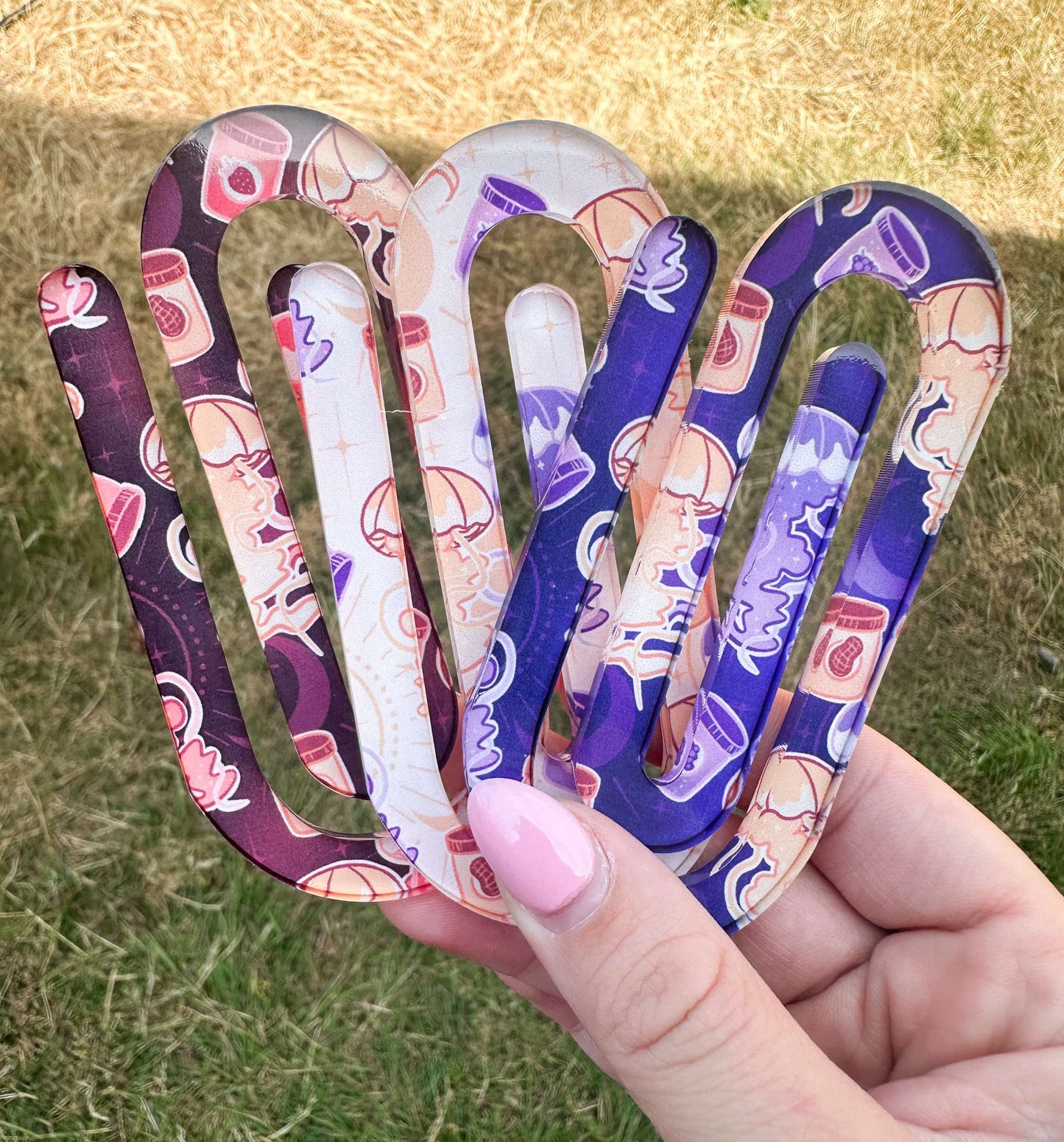 Jumbo Paperclip Bookmark