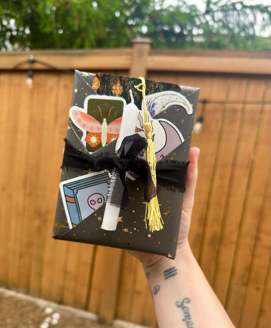 Blind Date with an Oracle Deck